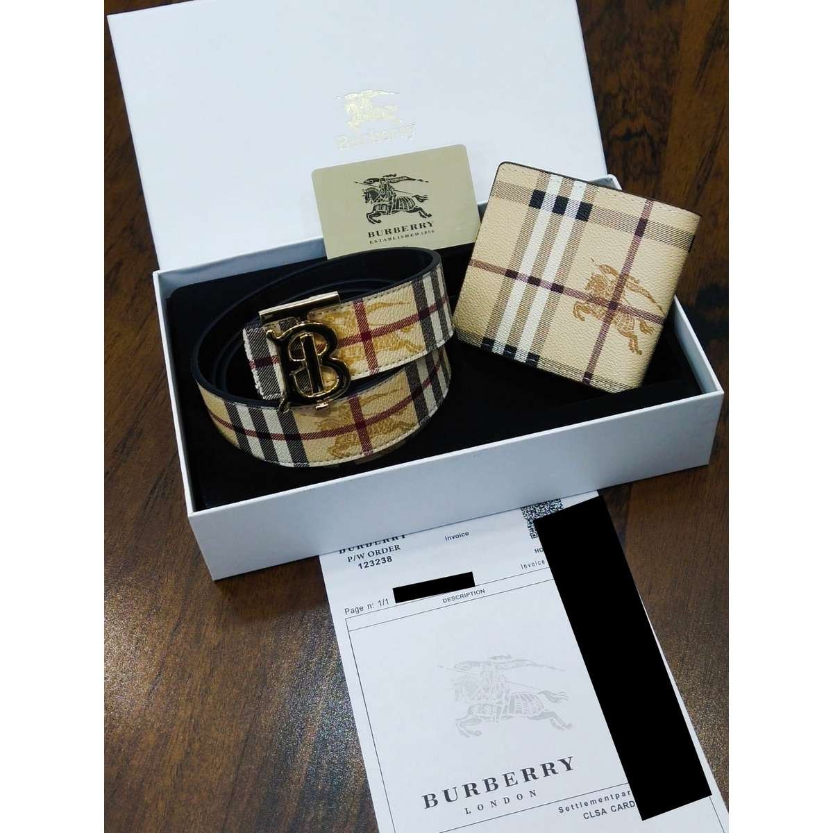 Burberry Vintage Check Monogram Buckle Belt & Bifold Wallet Gift Set - Image 2