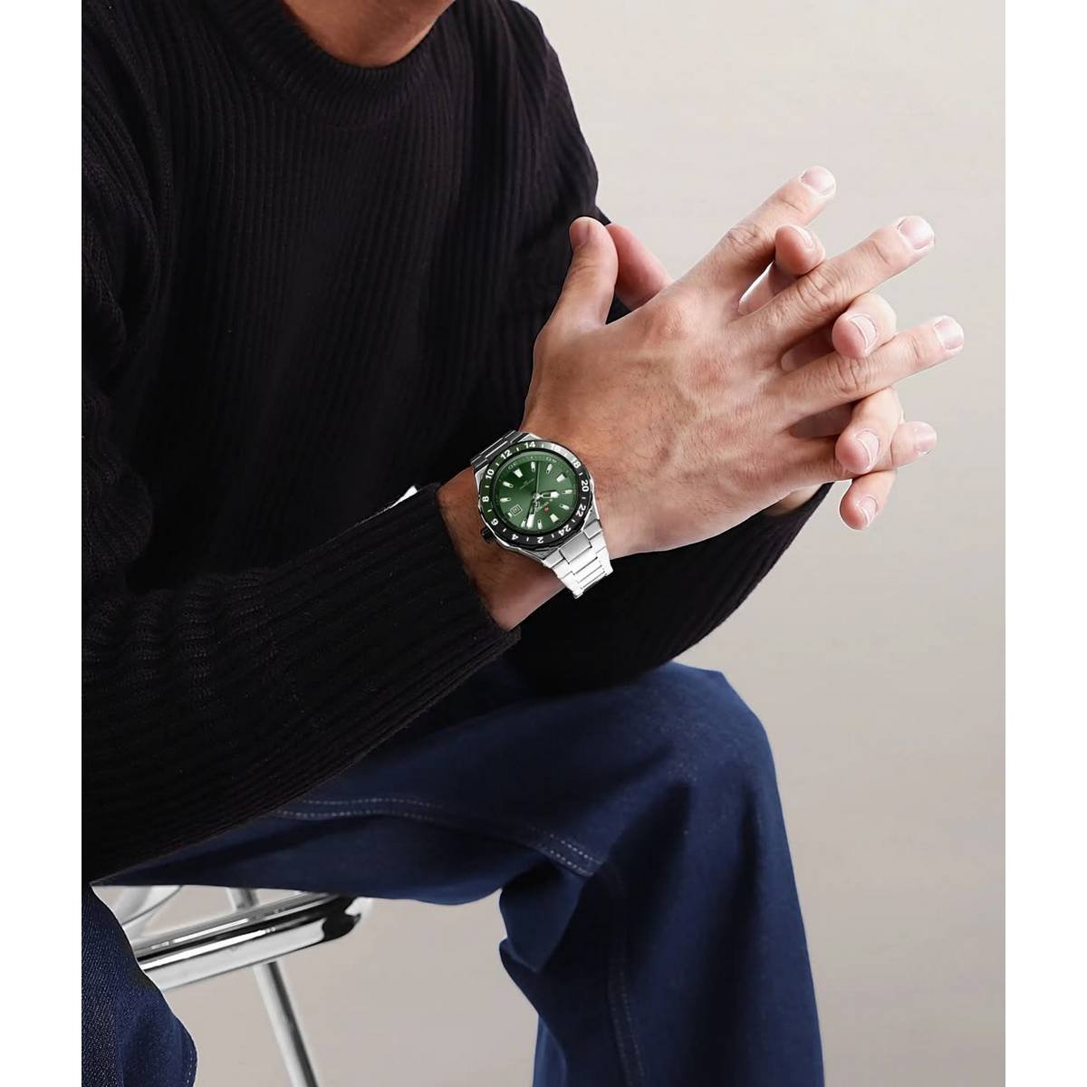 Naviforce Dual-Time GMT Style Stainless Steel Quartz Men's Watch - Image 9
