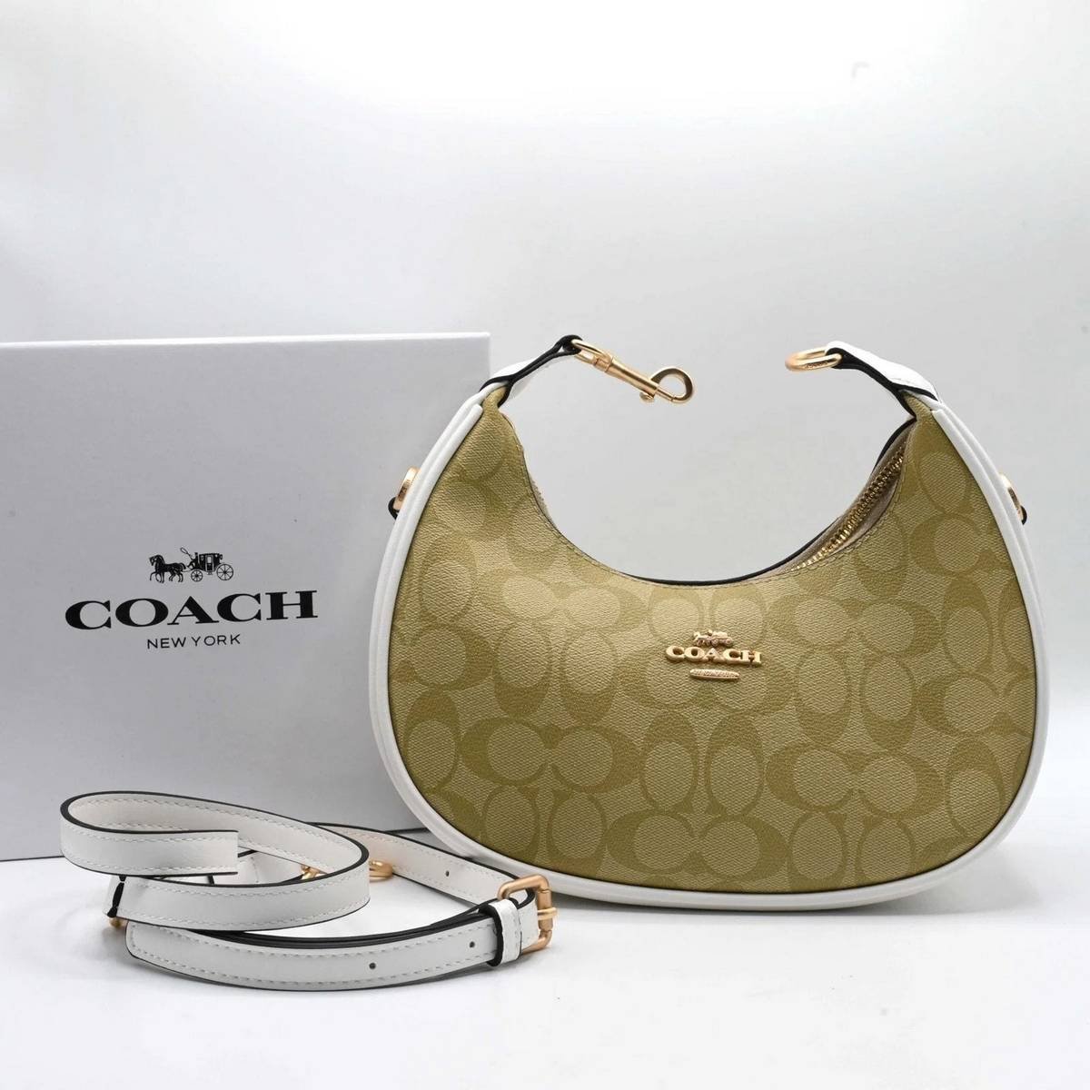 COACH Teri Shoulder Bag in Signature Canvas – Gold/White/Chalk - Image 2